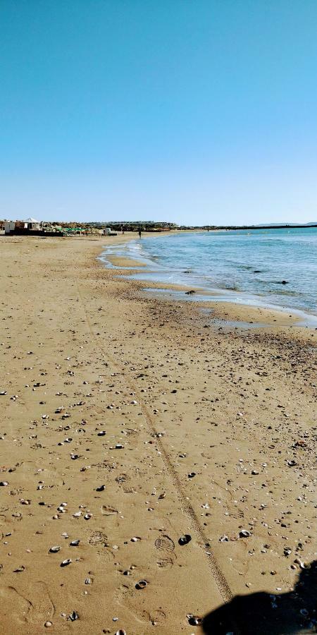 Résidence le neptuna T2 direct plage wifi clim Agde Esterno foto